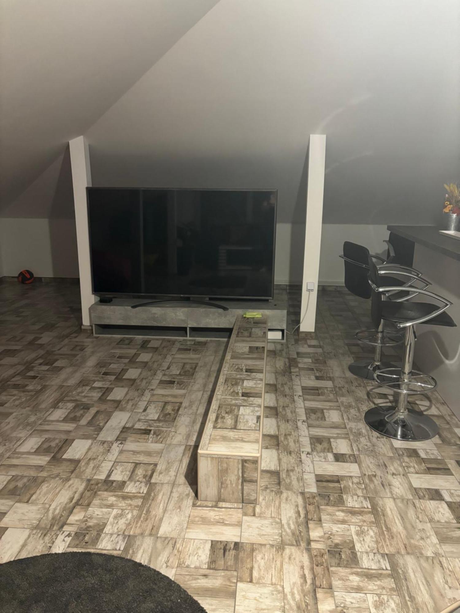 5 Izbovy Samostatny Stojaci Rodinny Dom S Podkrovim A Velkou Zahradou So Sezonnym Bazenom, Celorocnou Saunou A Virivkou-Momentalne Pokazena- Od Augusta Bude Nova Na Dovolenku A Oddych Topolniky Extérieur photo